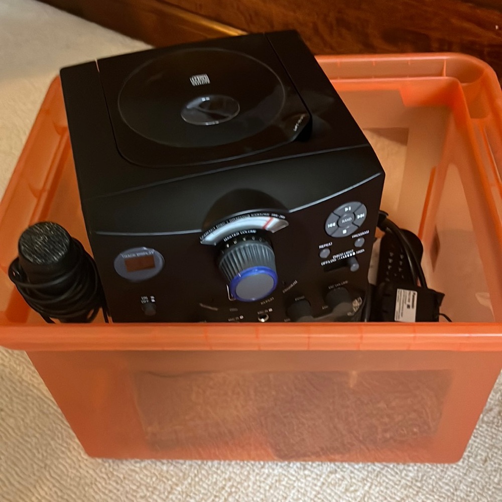 The singing machine karaoke machine